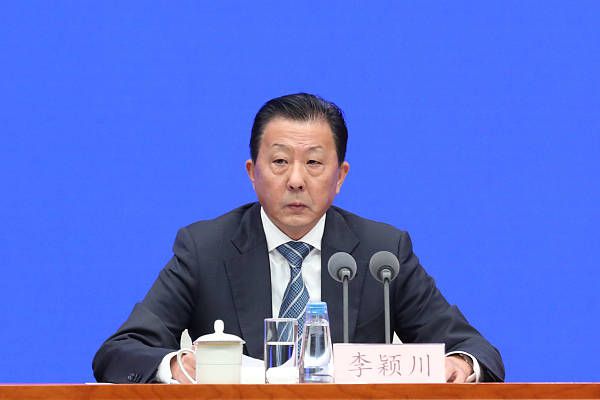 法媒：里昂愿出售切尔基 因球员本赛季糟糕表现起价2000万欧法国媒体footmercato的消息，里昂愿意出售切尔基并且标价是2000万欧。